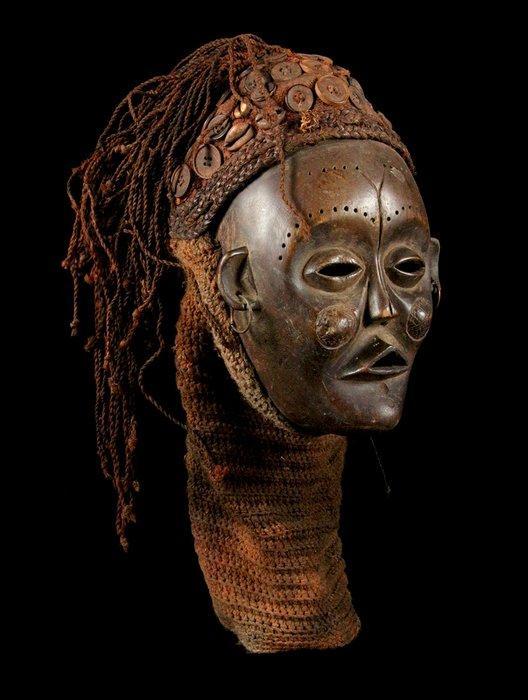 Mwana pwo Maske - Chokwe - Angola, Kongo, Sambia, Antiek en Kunst, Kunst | Niet-Westerse kunst