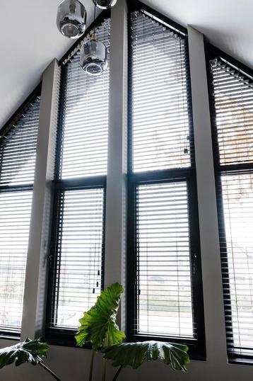 Maatwerk Jaloezieën in Helmond en omstreken! beschikbaar voor biedingen