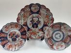 Onderbord (3) - Porselein - Meiji-periode Imari