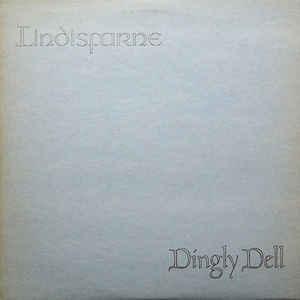 LP gebruikt - Lindisfarne - Dingly Dell, Cd's en Dvd's, Vinyl | Rock, Zo goed als nieuw, Verzenden