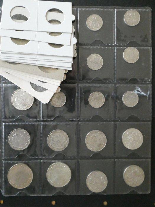 Nederland. Juliana compl. zilveren 1 en 2.5 en 10 Gulden, Postzegels en Munten, Munten | Nederland