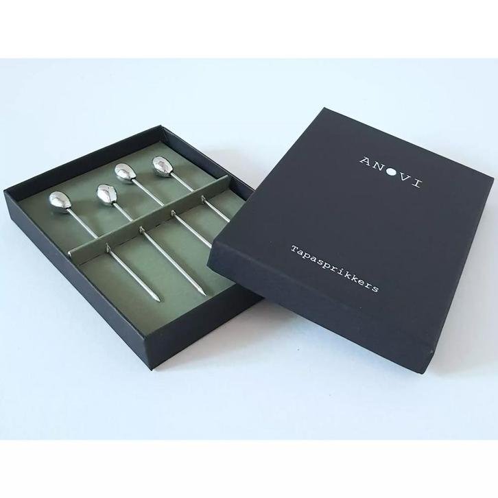 Anovi Tapasprikkers met Olijfmotief – Ambachtelijk Zilver., Huis en Inrichting, Keuken | Bestek, Bestekset, Nieuw, Zilver, Ophalen of Verzenden