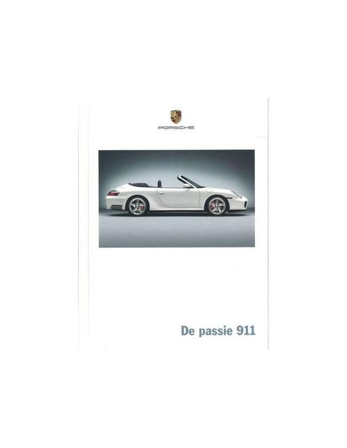 2004 PORSCHE 911 CARRERA | TARGA HARDCOVER BROCHURE, Boeken, Auto's | Folders en Tijdschriften, Porsche