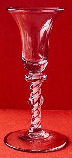 Luik 18 de eeuw - Luik 18 de eeuw - Wijnglas - tulpen