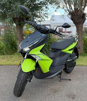 Kymco New Super 8 R 45km/u Groen 2024 beschikbaar voor biedingen