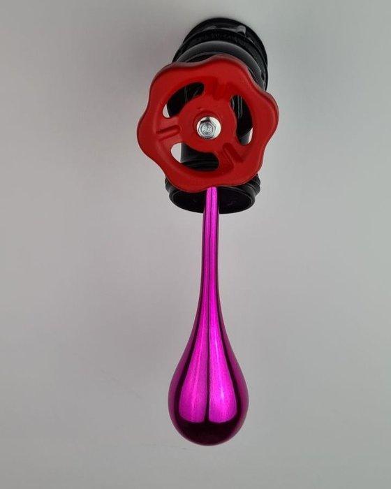 Santicri - Running Out, Antiek en Kunst, Kunst | Designobjecten