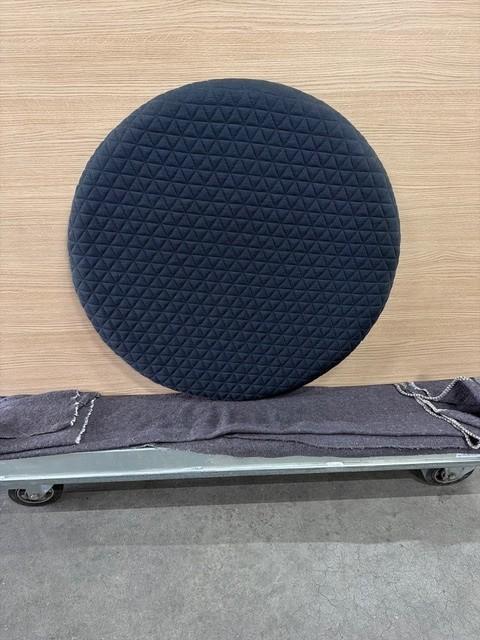 Bent Hansen akoestische wandpanelen rond showroom model!, Zakelijke goederen, Kantoor en Winkelinrichting | Kantoormeubilair en Inrichting