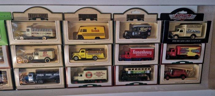 Lledo 1:64 - Model bestelwagen (40) - Originele Lledo “Days, Hobby en Vrije tijd, Modelauto's | 1:5 tot 1:12