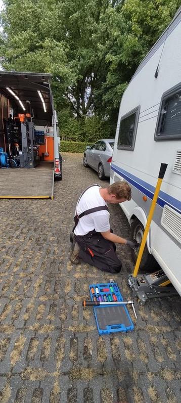 Aanhanger en caravan banden montage op locatie beschikbaar voor biedingen