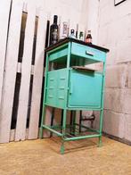 Bijzettafel - Vintage industriële kast - Staal, Antiek en Kunst
