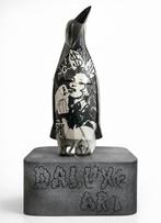 Daluxe Art - 1999 • Penguin Sculpture