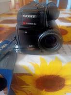 Sony CCD-TR705E Hi8 camera