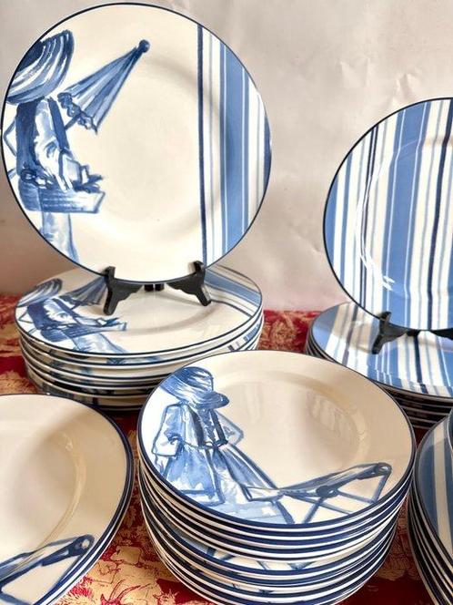 Guy Degrenne - Tafelservies (39) - model “Nostalgie, Antiek en Kunst, Curiosa en Brocante