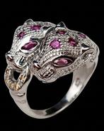 Zilver, Ring Cerberus Tweekoppige in Granaat: Mythische