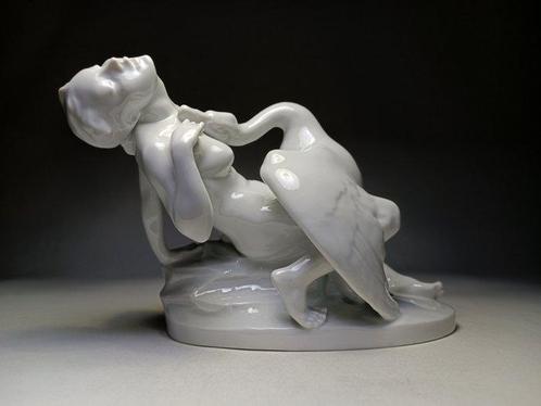 Herend - István Lrincz - sculptuur, Léda with the swan/Art, Antiek en Kunst, Kunst | Designobjecten