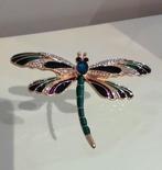 Decoratieve ornamenten, goudvergulde vlinderbroche met draak, Nieuw