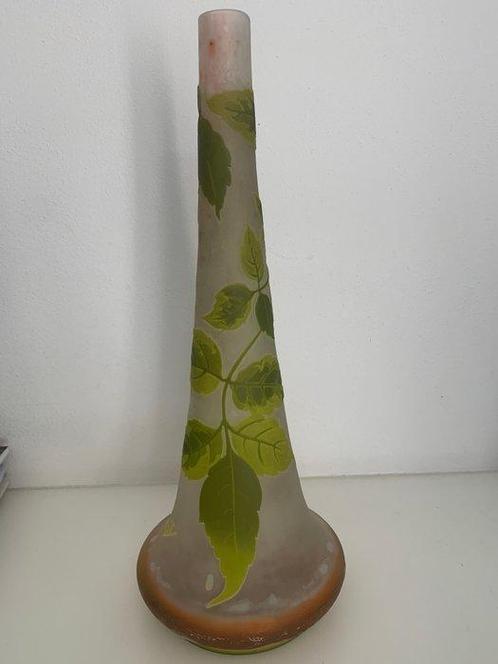 Emile Gallé - Emile Gallé - Vaas - geetste florale vaas -, Antiek en Kunst, Antiek | Glas en Kristal