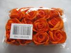 Mini foam roos 2 cm. Oranje zelfklevend /pak Mini foam roos, Ophalen of Verzenden, Nieuw