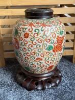 Grote ‘Lotus scroll’ Gemberpot(6 karakters gemerkt) - Pot -, Antiek en Kunst