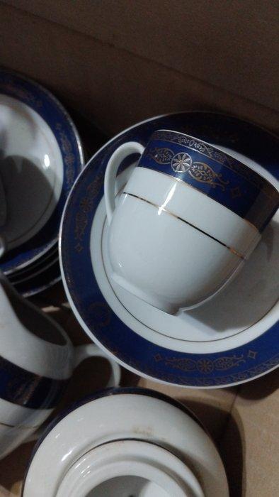 Rocco Barocco - Tafelservies voor 12 (65) - Porselein, Antiek en Kunst, Antiek | Meubels | Tafels