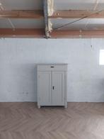 Landelijk klassieke kast, meidenkast, legkast - Verkocht!