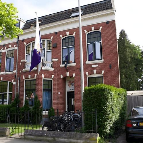 Gemeubileerde Kamer te huur in Enschede gevonden in Enschede, Huizen en Kamers, Kamers te huur, 20 tot 35 m², Enschede