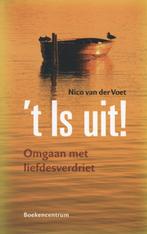 t Is uit! 9789023926696 Nico van der Voet, Boeken, Verzenden, Zo goed als nieuw, Nico van der Voet