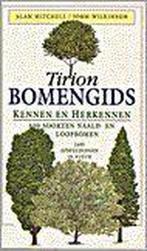 Tirion bomengids / Tirion natuur 9789052102276 A. Mitchell, Verzenden, Zo goed als nieuw, A. Mitchell