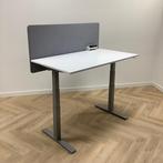 Outlet, zit-sta Kinnarps elektrisch bureau met akoestische, Huis en Inrichting, Bureaus, Ophalen of Verzenden, Elektrisch, Nieuw