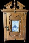 Kabinet met Delfts Blauw tegel - Hout - Eerste helft 20e