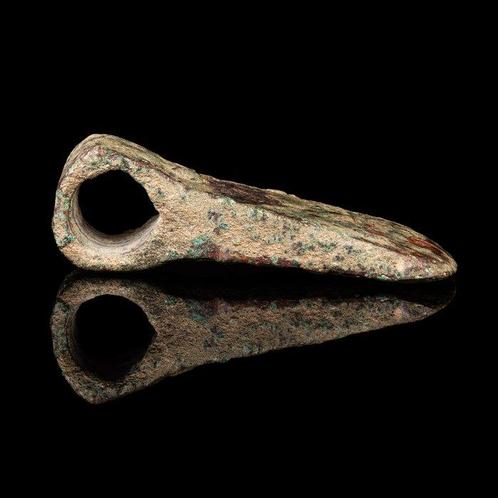 Bronstijd Bronzen bijl, mooi bewaard (Zonder Minimumprijs), Antiek en Kunst, Antiek | Overige Antiek