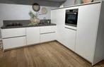 Showroom hoekkeukens - Nieuw - gratis levering, Ophalen of Verzenden, Nieuw, Hoekkeuken