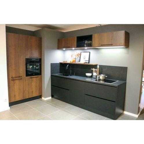 SHOWROOMUITVERKOOP! TOT 70% KORTINGEN OP LUXE RECHTE KEUKENS, Huis en Inrichting, Keuken | Complete keukens, Enkelwandige keuken