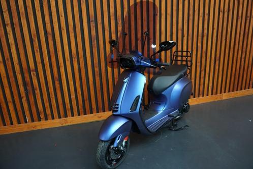 Vespa Sprint S - FULL OPTIONS - NIEUW !!- v.a 99,- per maand, Fietsen en Brommers, Scooters | Vespa, Maximaal 45 km/u, Vespa S