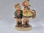 Beeldje - W. Goebel Porzellanfabrik - MI. Hummel - To Market