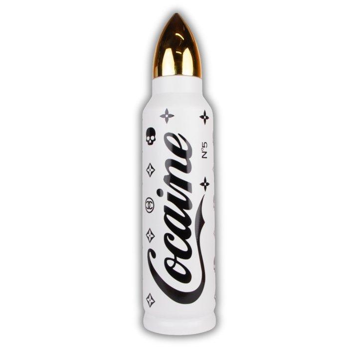 SKE - Cocaine Bullet - Chanel White, Antiek en Kunst, Kunst | Designobjecten