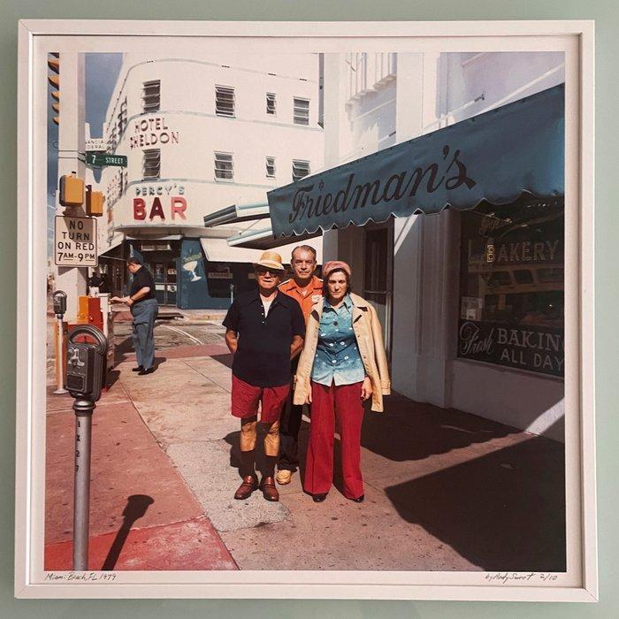 Andy Sweet (1953-1982) - Friedmans Bakery, Miami Beach 1979, Antiek en Kunst, Kunst | Designobjecten
