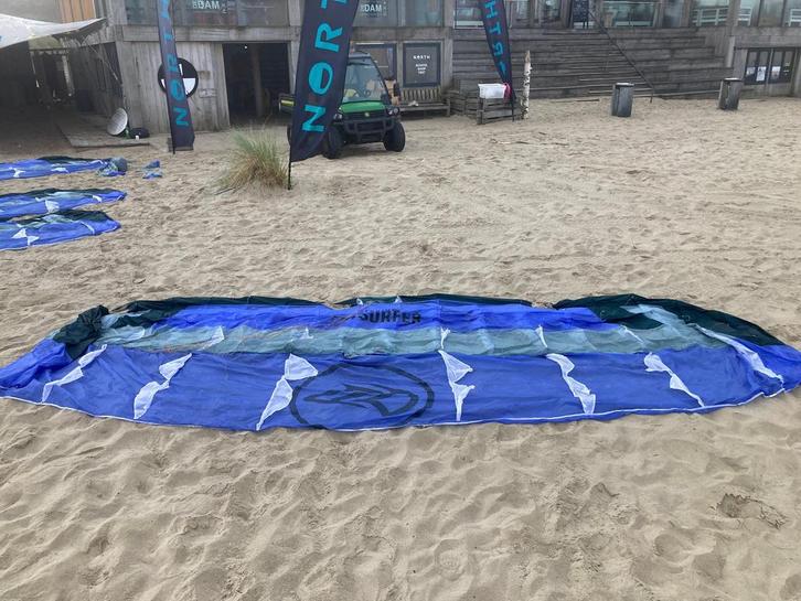 Flysurfer Hybrid 9,5, Watersport en Boten, Kitesurfen, Gebruikt, Ophalen of Verzenden