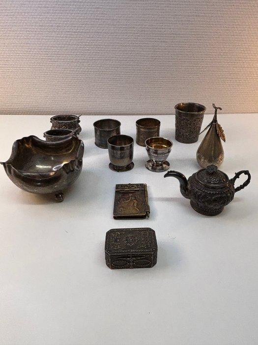 Bord (12) - Verzilverd - Verzilverd metaal, Antiek en Kunst, Curiosa en Brocante