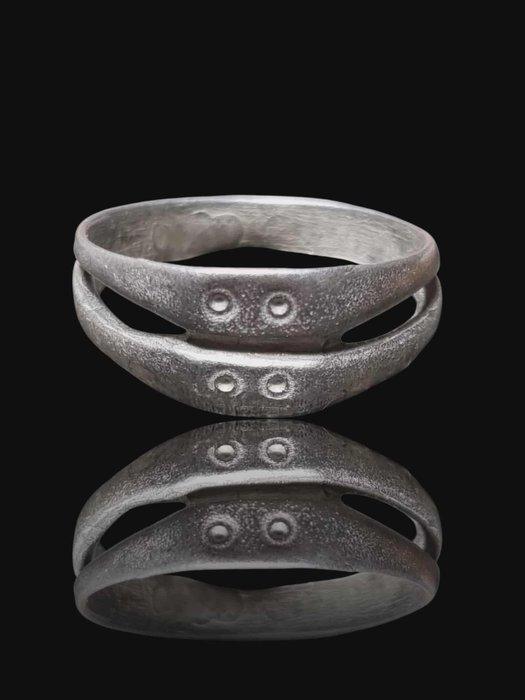 Viking periode Silver Magic Eye Dubbel Seal Ring (Zonder, Antiek en Kunst, Antiek | Overige Antiek