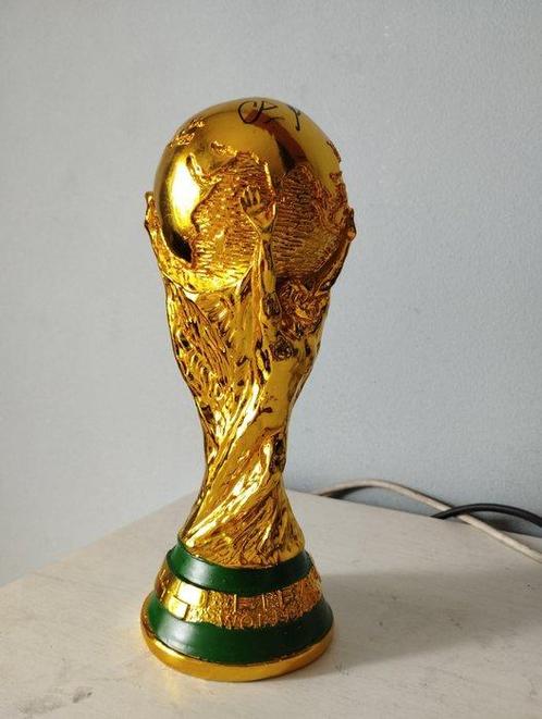 Brasil - Wereldkampioenschap Voetbal - Cafú - Trofee/beker, Verzamelen, Overige Verzamelen