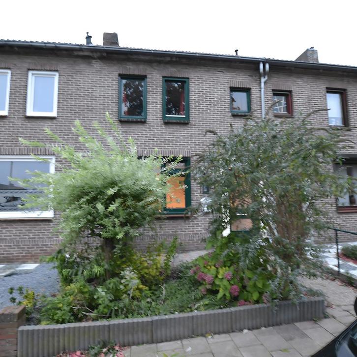 huis in Eygelshoven gevonden voor €1295,- pm, Huizen en Kamers, Huizen te huur, Direct bij eigenaar, Overige soorten