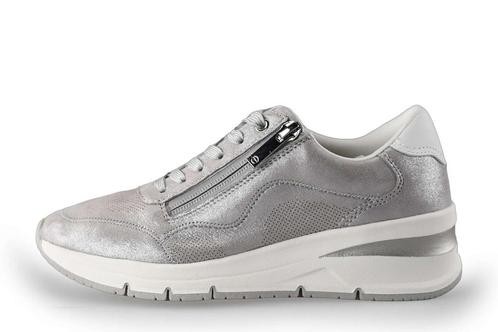 Tamaris Sneakers in maat 37 Zilver | 10% extra korting, Kleding | Dames, Schoenen, Overige kleuren, Zo goed als nieuw, Sneakers of Gympen