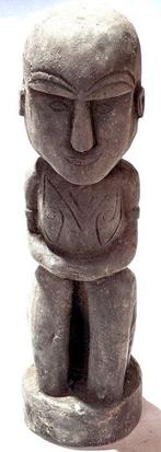 klassieke Sentani voorouderfiguur, zeer gewild op de markt -, Antiek en Kunst