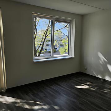 Appartement met balkon, gemeubileerd en parkeervergunning beschikbaar voor biedingen