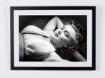Marilyn Monroe 1952 - Fine Art Photography - Luxury Wooden, Verzamelen, Film en Tv, Nieuw