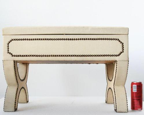 Poef - Victorian Style - H 43 cm - 13 kg - Hout, Messing,, Antiek en Kunst, Kunst | Designobjecten