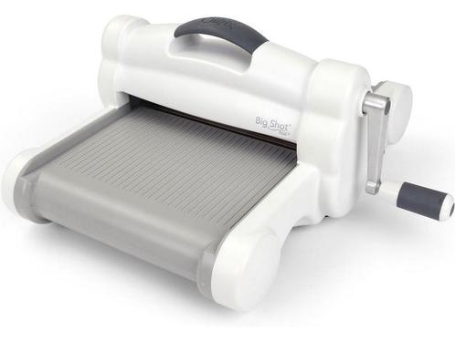Sizzix Stansmachine - Embossing machine - Big Shot plus - A4, Huis en Inrichting, Woonaccessoires | Overige, Zo goed als nieuw