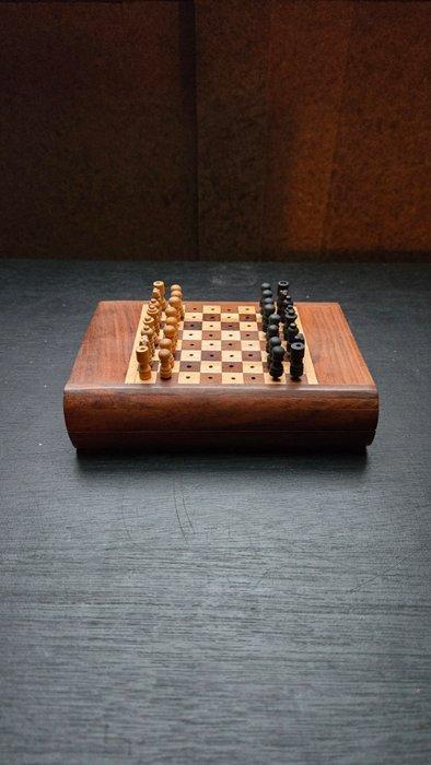 Schaakspel - Pocket/mini - Ingelegd hout - Hout, Antiek en Kunst, Curiosa en Brocante