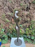 Bronzen Moeder en kind -  Modern Sculptuur - Interieur - Kan, Tuin en Terras, Nieuw, Abstract beeld, Metaal, Verzenden